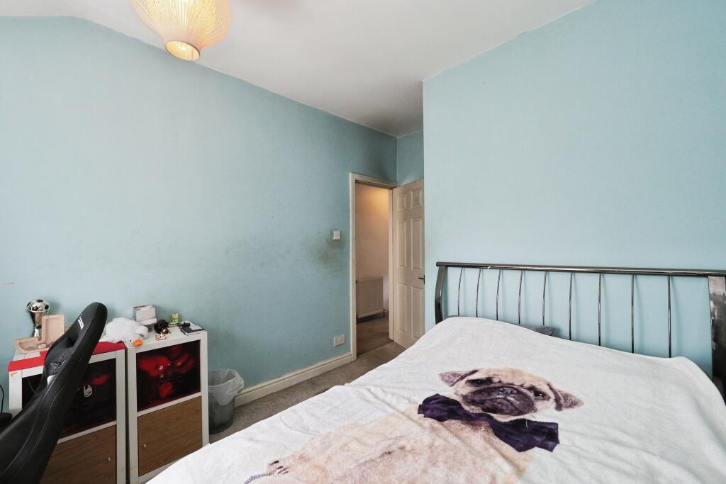 Large Double Bedroom