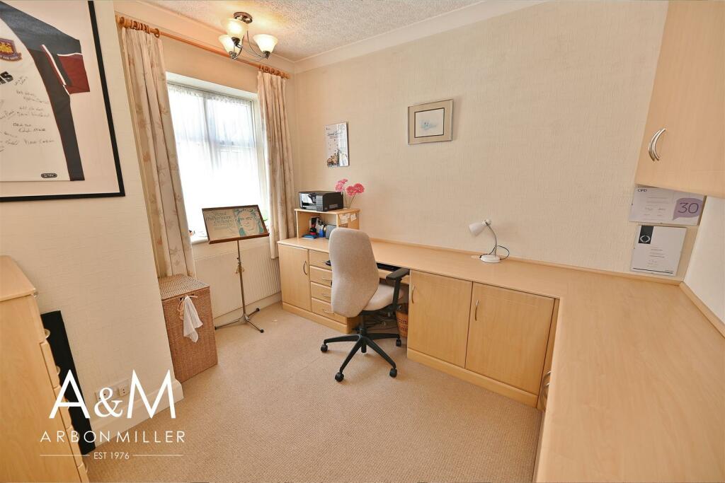 BEDROOM THREE/HOME OFFICE