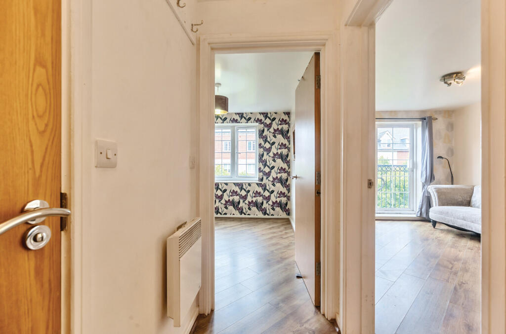 1318965-4-6874efc...