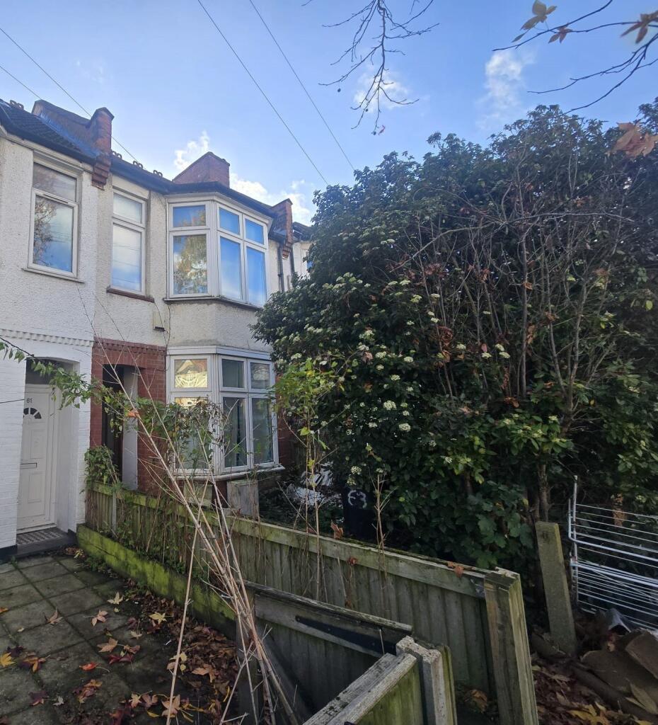 Three bedroom mid terrace starter home