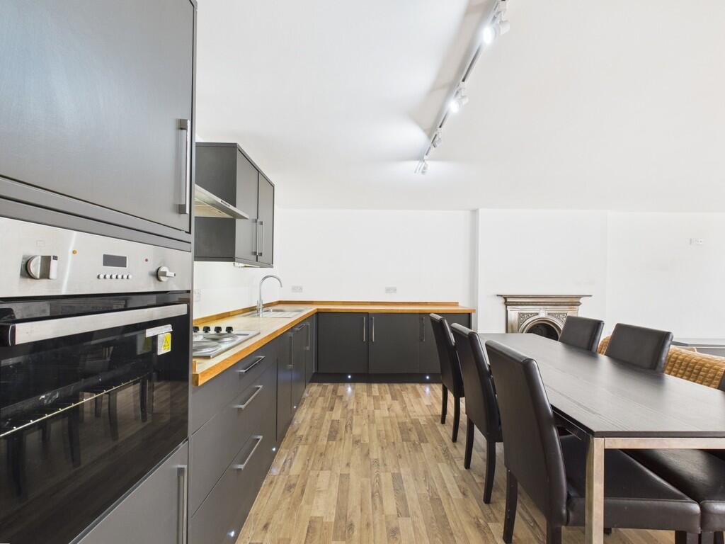 CAM03519G0-PR0396...