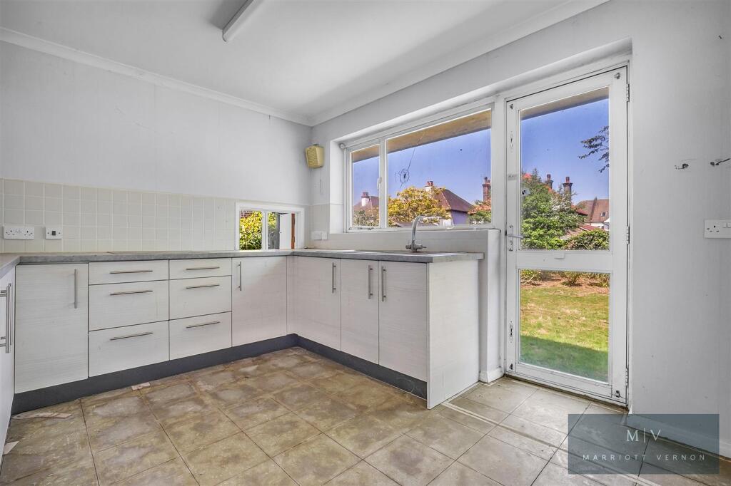 Selbourne Rd 46a MV-7.jpg