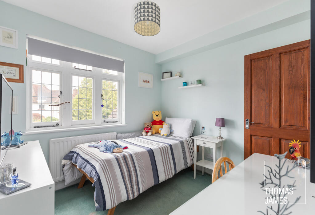 Meadway,double  bedroom