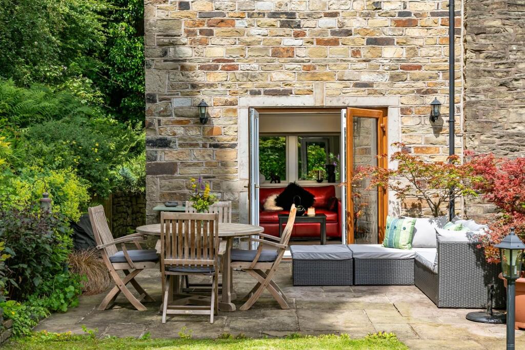 weavers cottage92.jpg