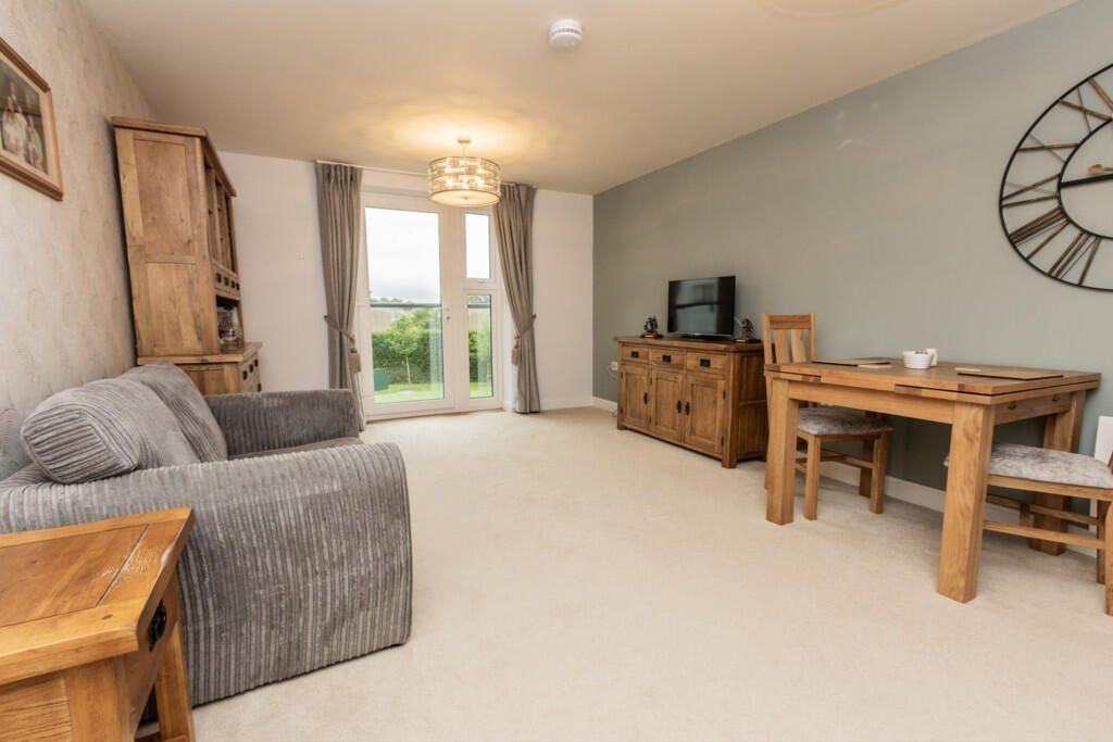 Screenshot 2025-0...