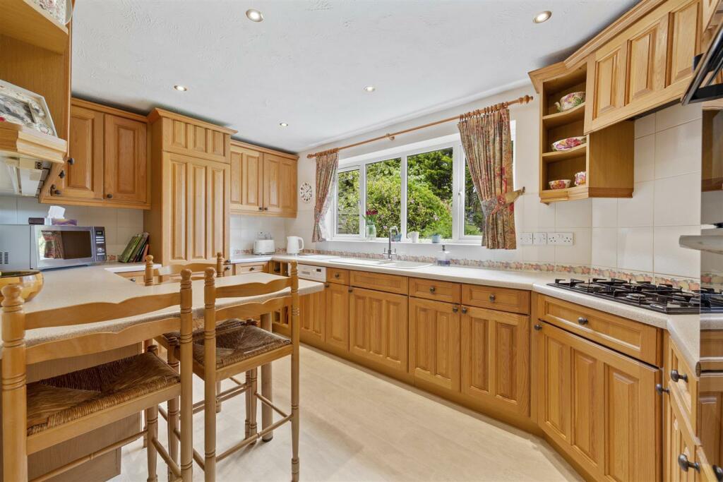 Kitchen/Breakfast Room
