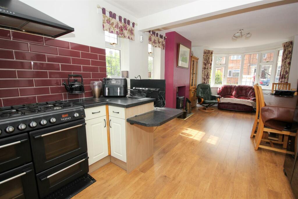 Kitchen Dining Room.jpg