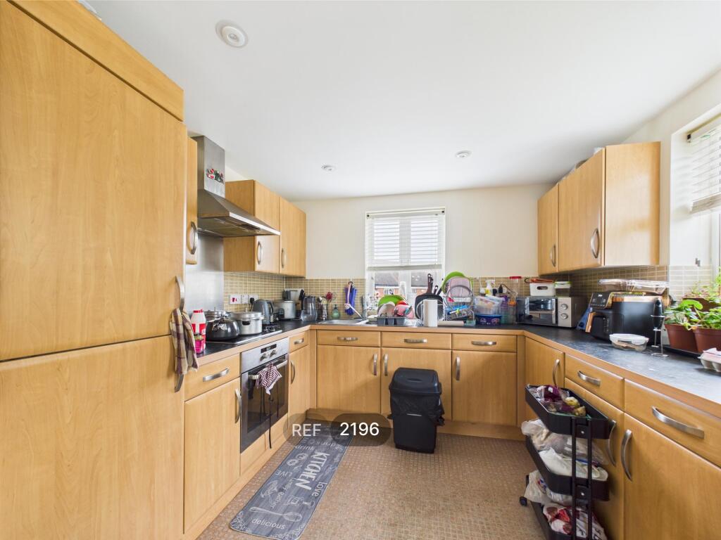 Kitchen &amp; Living area