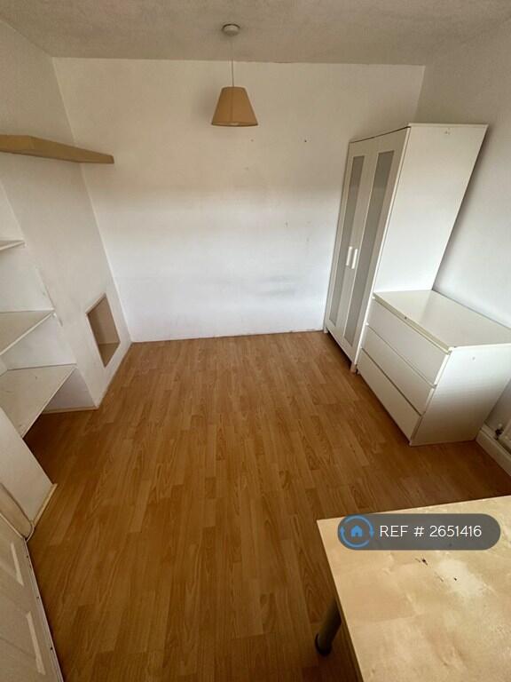 Extra Room