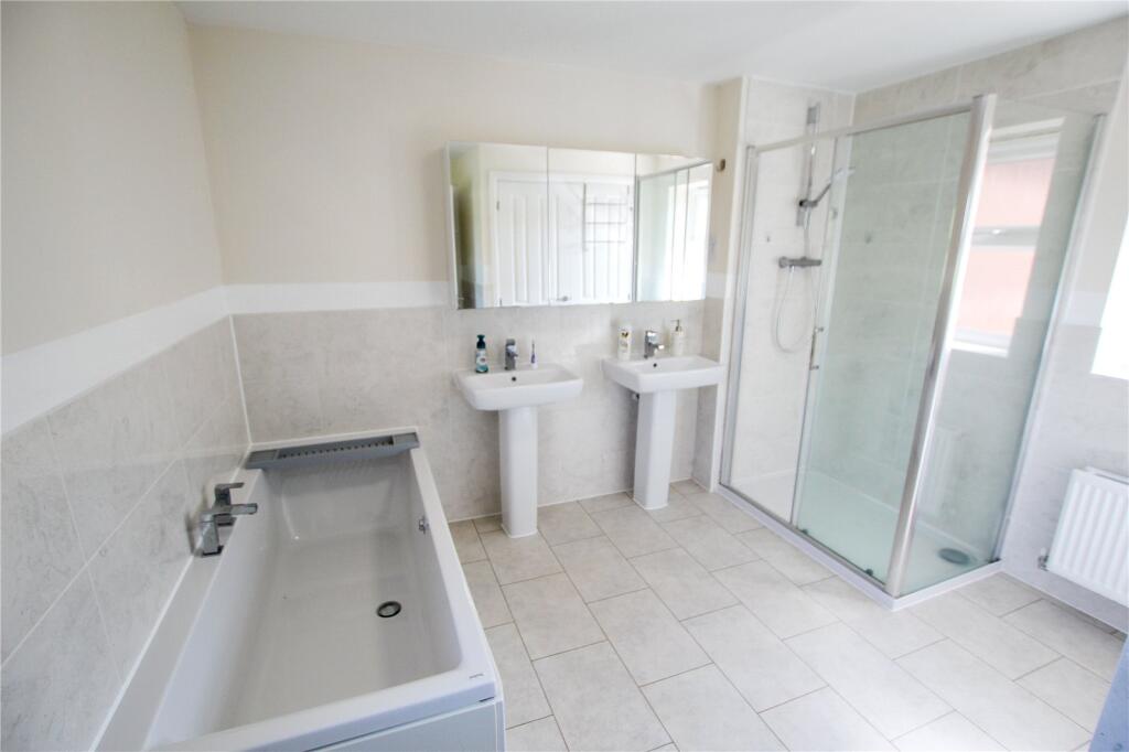 Ensuite Bathroom.