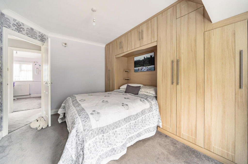 1325205-3-687937c...