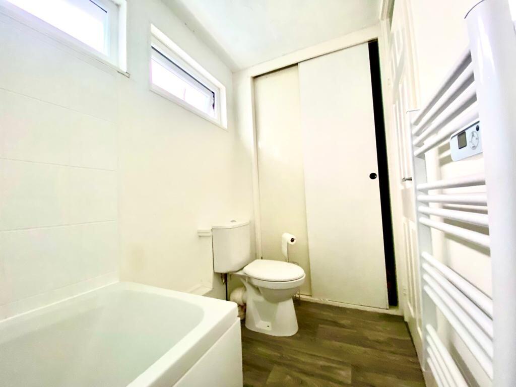 Bathroom1