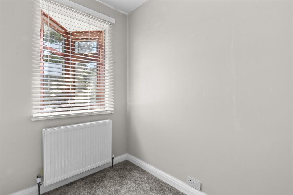 25 Melbourne Road, HP13 7HE-4.jpg