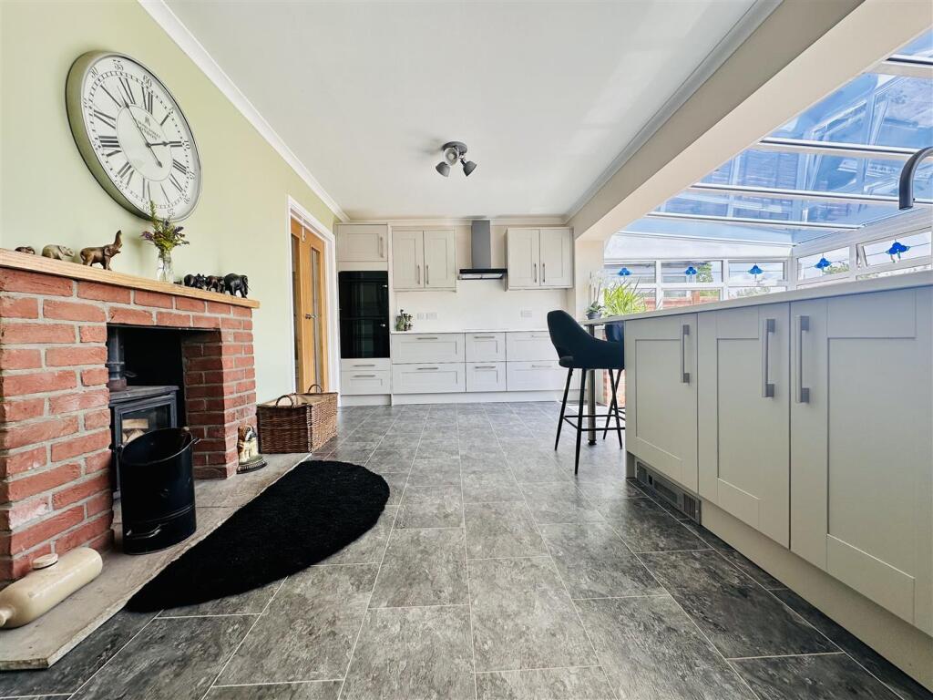 Kitchen / Family Room