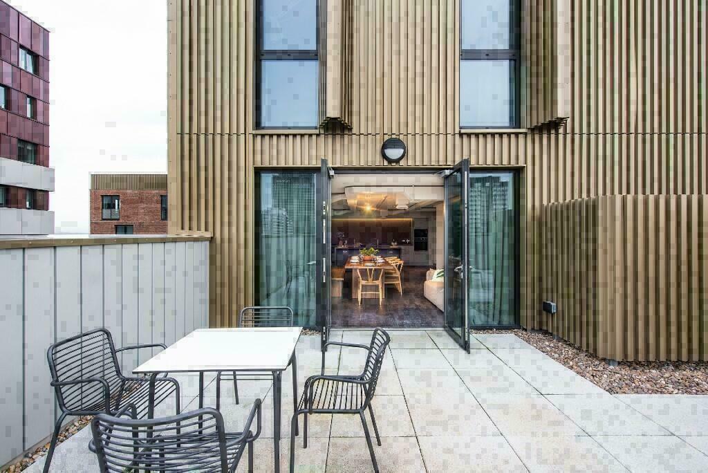 Resi dining room 