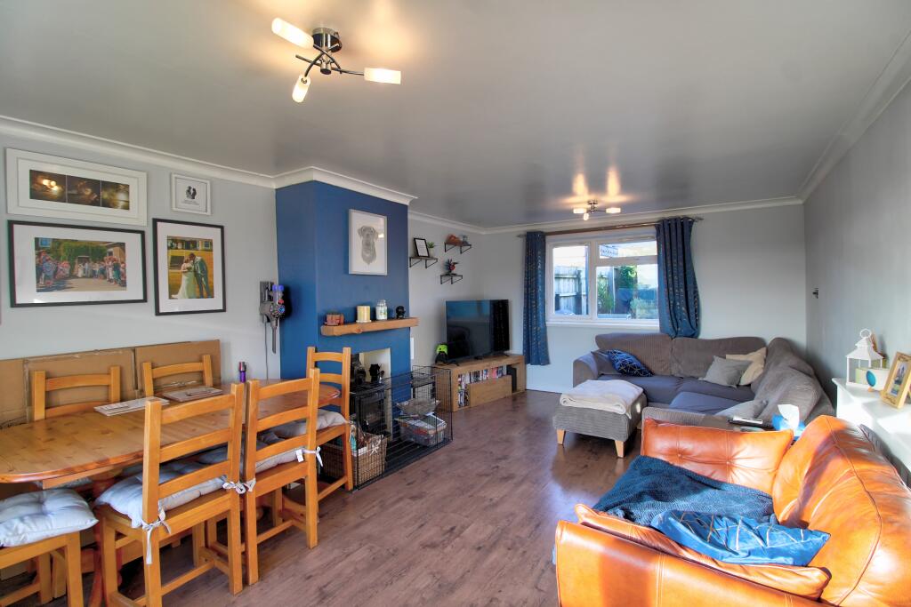 IMG_8228_29_30_Interior 4