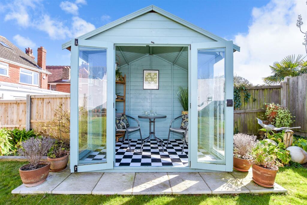 Workshop/Outbuildings