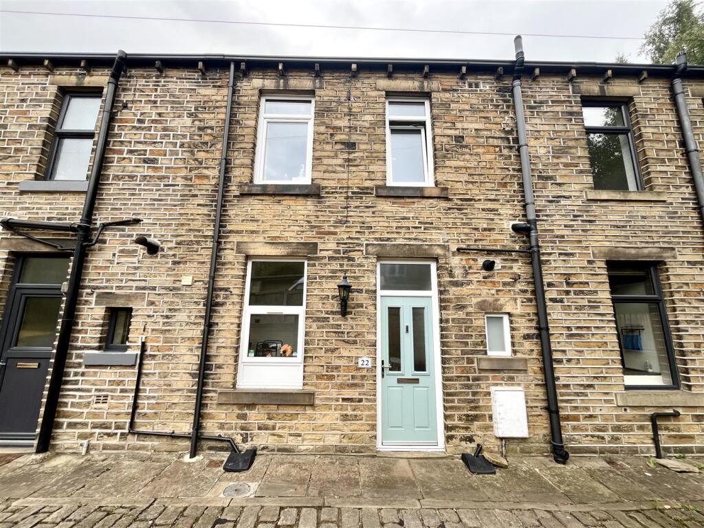 Bramleys Estate Agents - Thorn View - Elland (19).