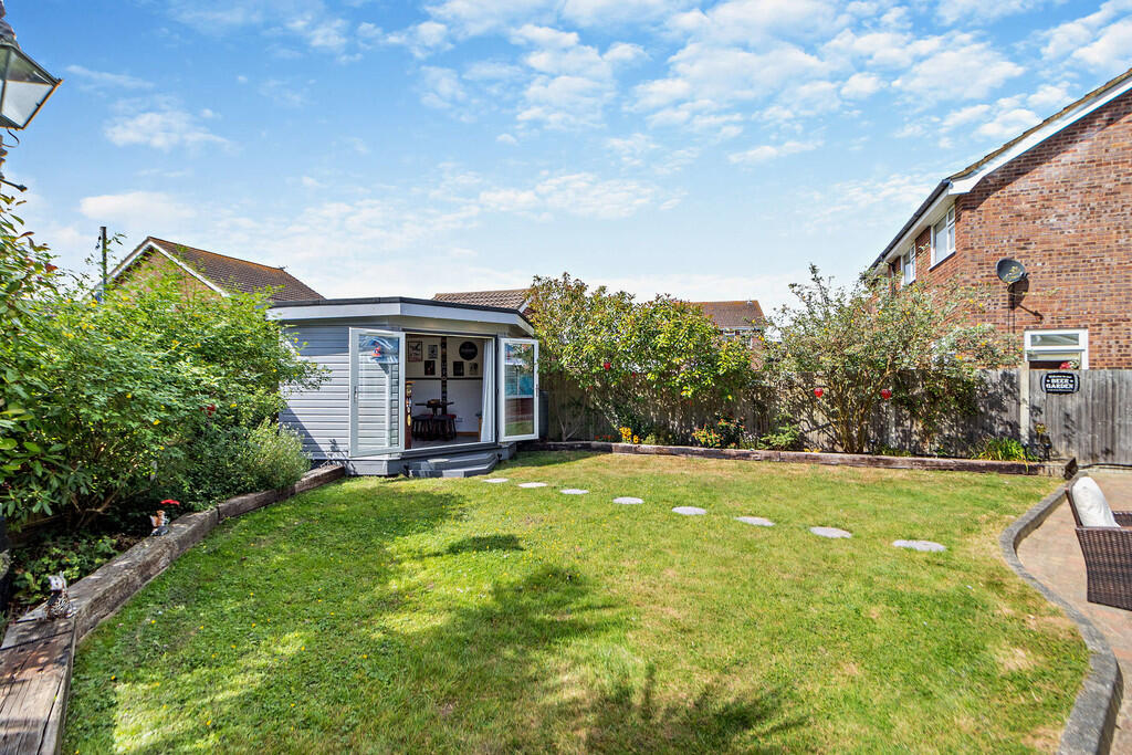 8616731-exterior0...