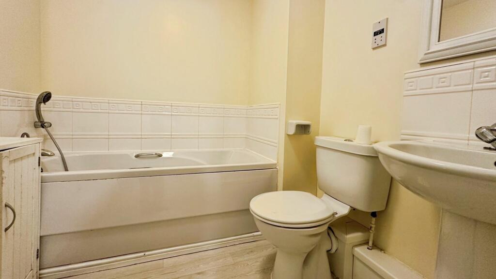 51bffc0e--4C77-A7B2-2F56EC09ABDB-32007-00000870DE0