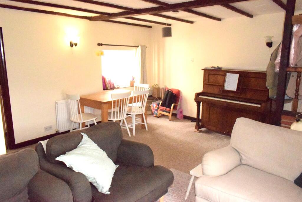 living room 1.JPG