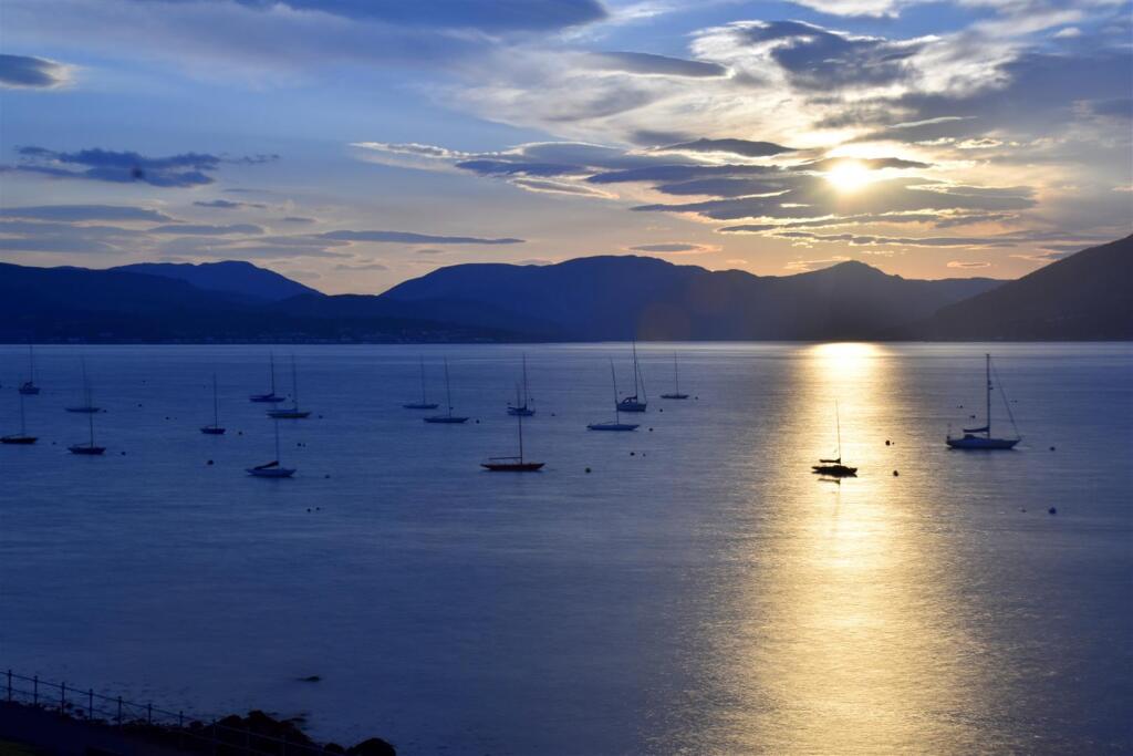 Ashton 3 (3) (1).JPG