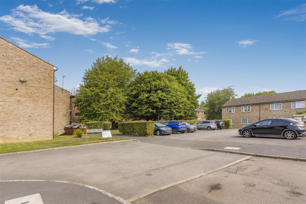 5 Greenhill Court, Banbury-6.jpg