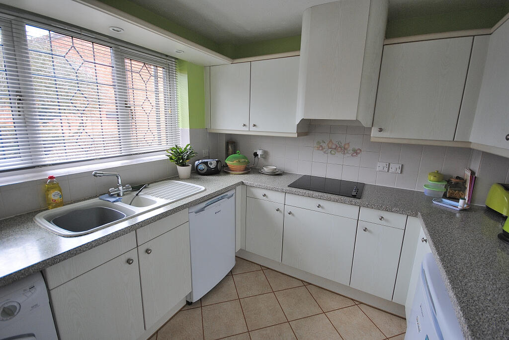 6 blenheim court kit