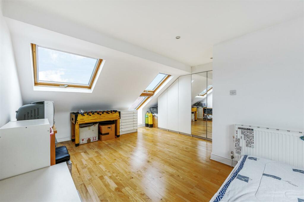 52 Coldershaw Road-17.jpg