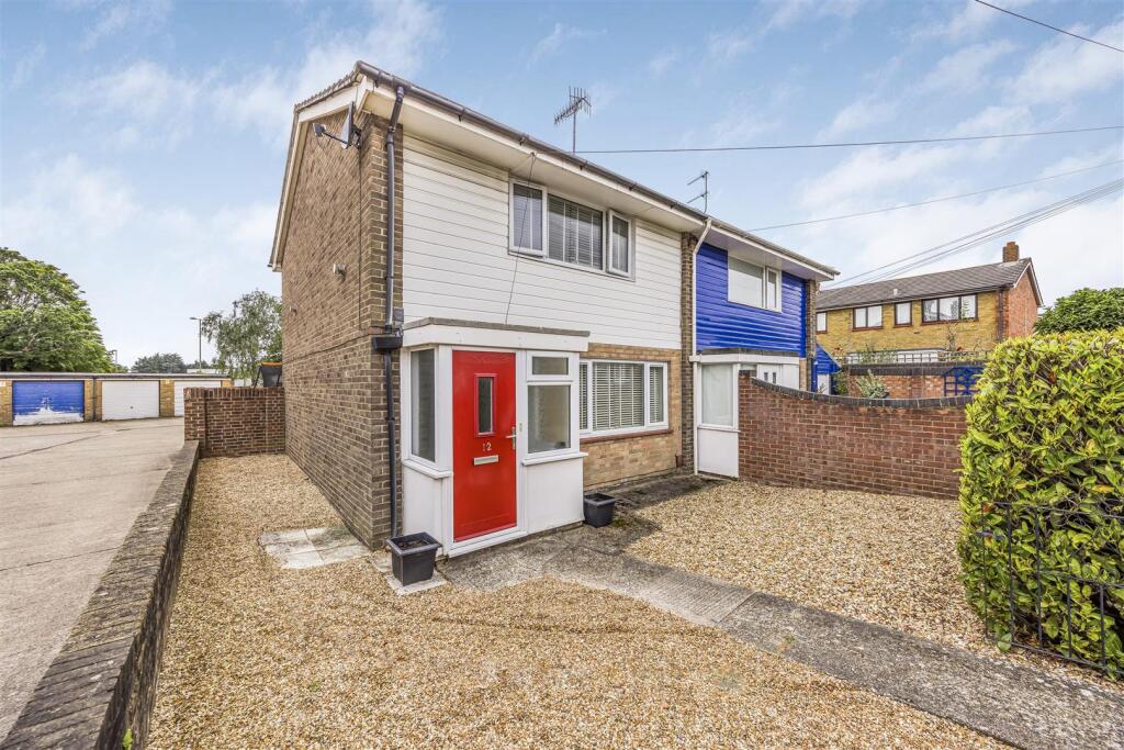 12 Passfield Walk, Havant-PorticoMarketing-SarahOl