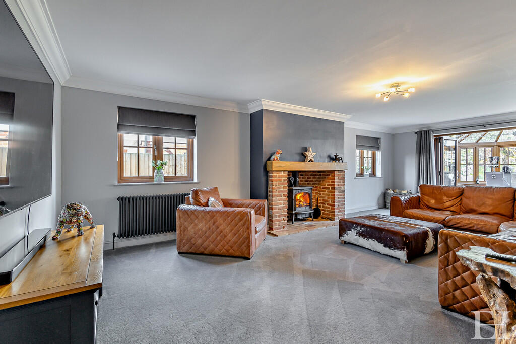 8643451-interiorW...