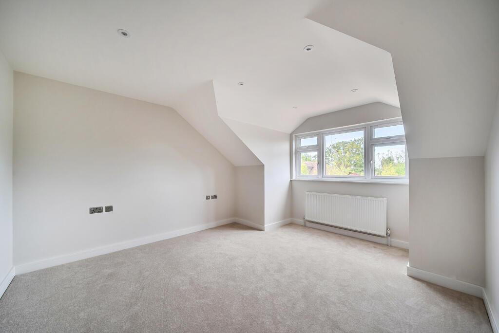 1371904-12-68fba6...