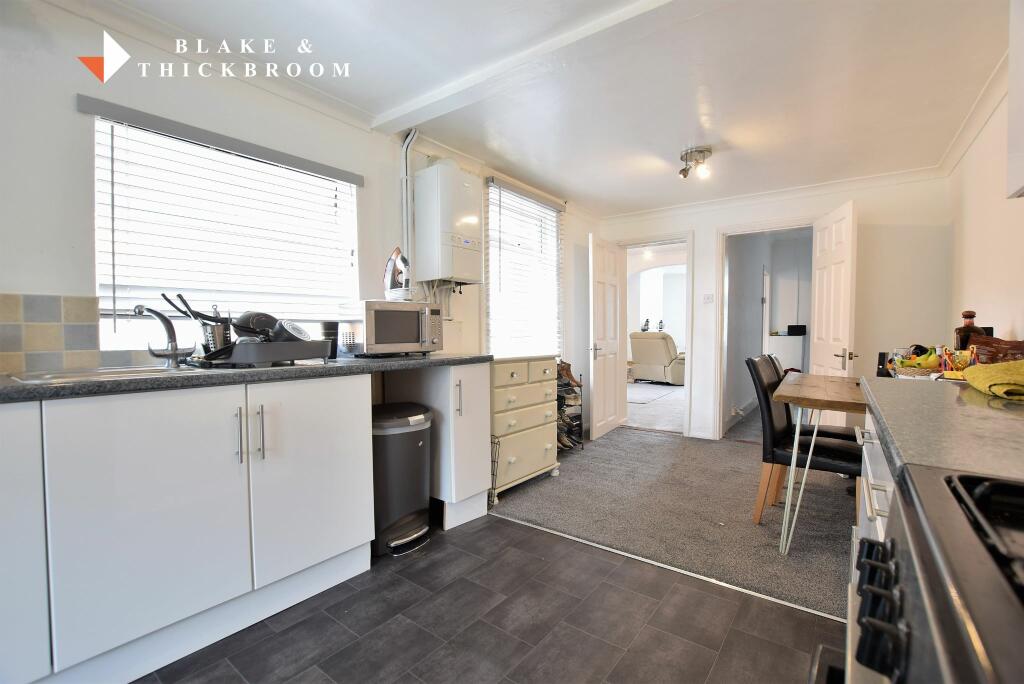 KITCHEN BREAKFAST ROOM
