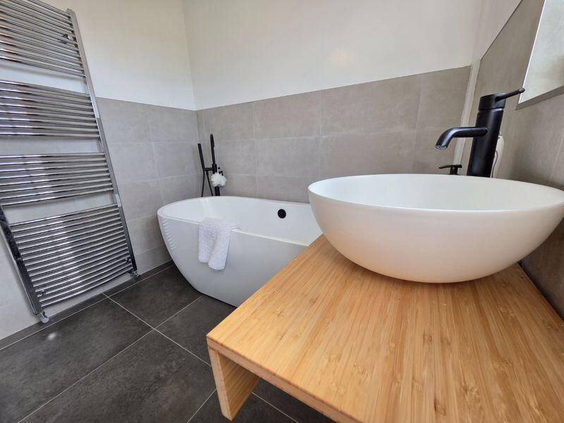 Bathroom Additional Image