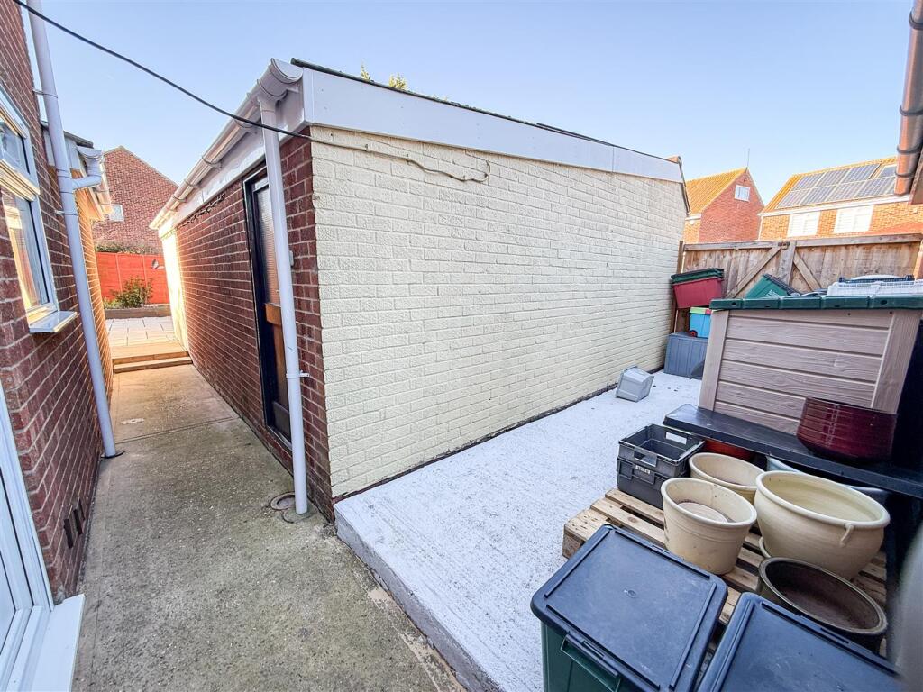 ALTERNATE VIEW OF GARDEN