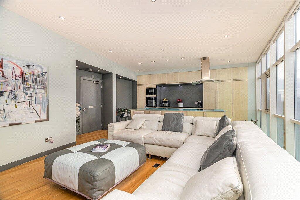 Living/Kitchen
