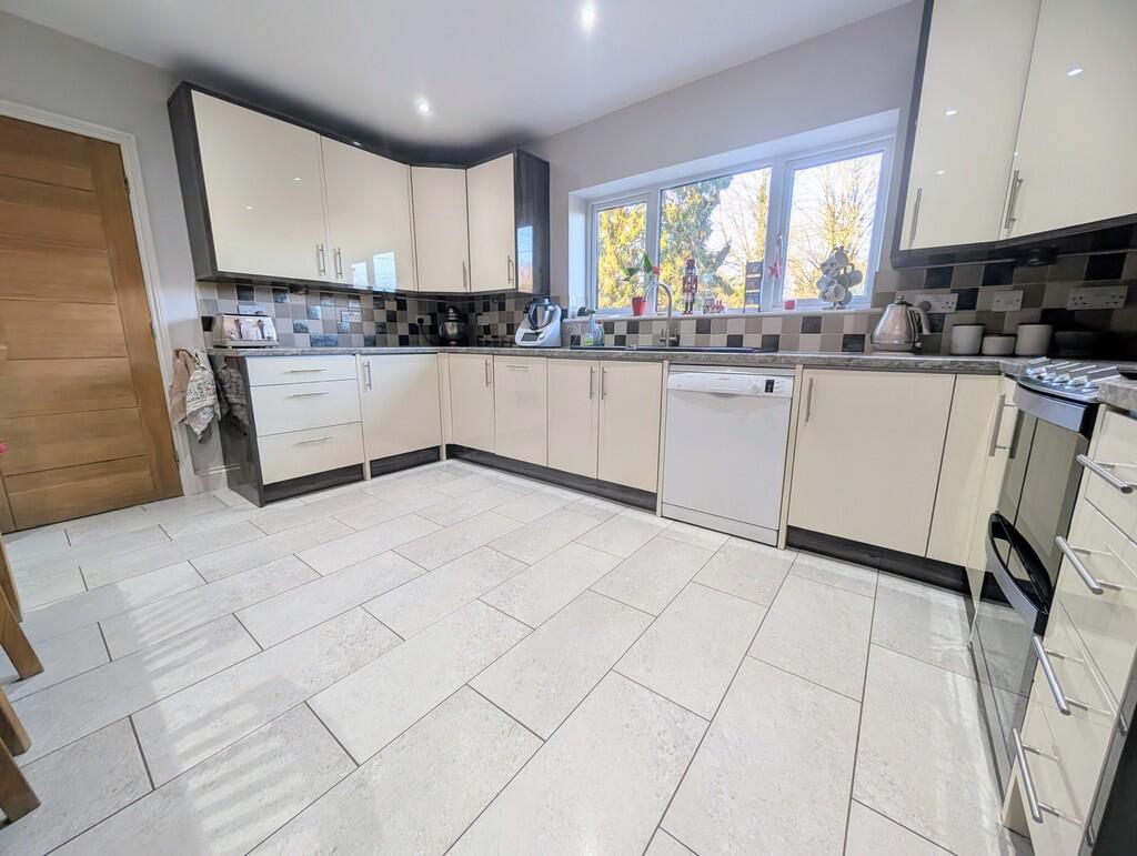 PXL_20251219_1413...