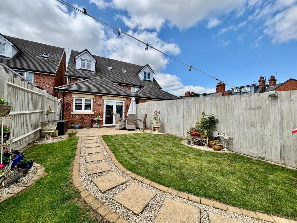 WhatsApp Image 2025-06-17 at 11.51.47_68e091fe.jpg