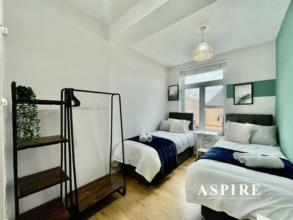 Aspire Benfleet1007.jpg