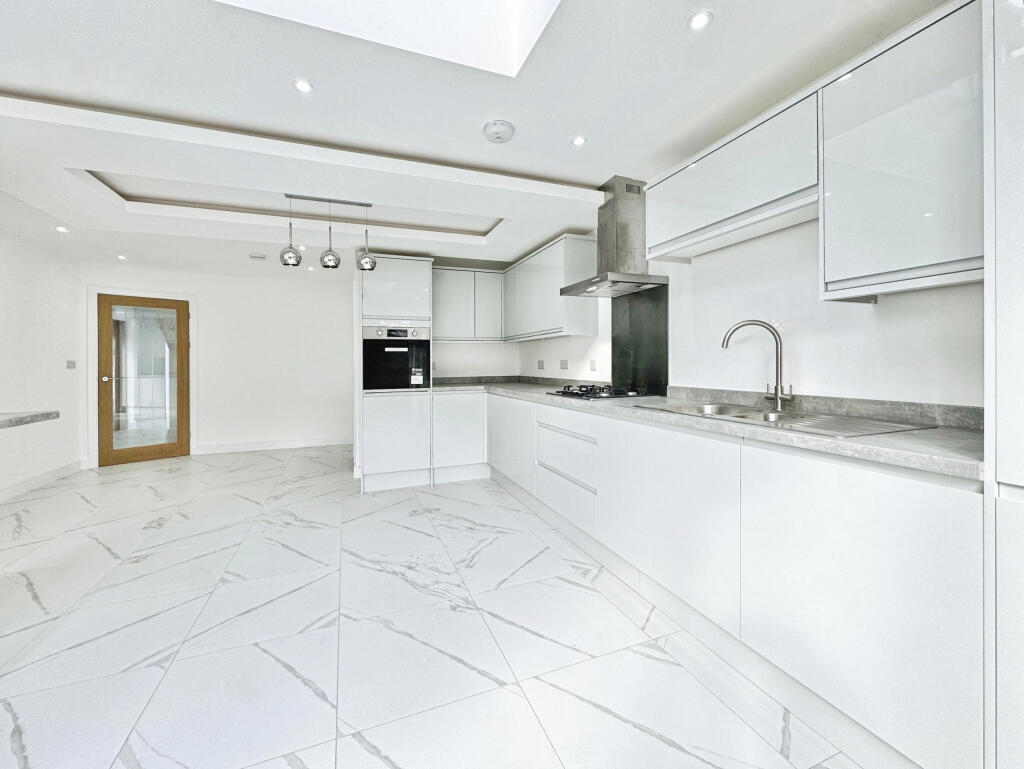25 Keswick Close, Birstall