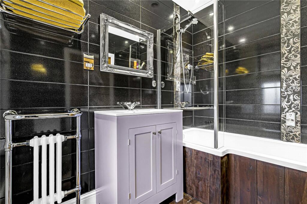 Ensuite