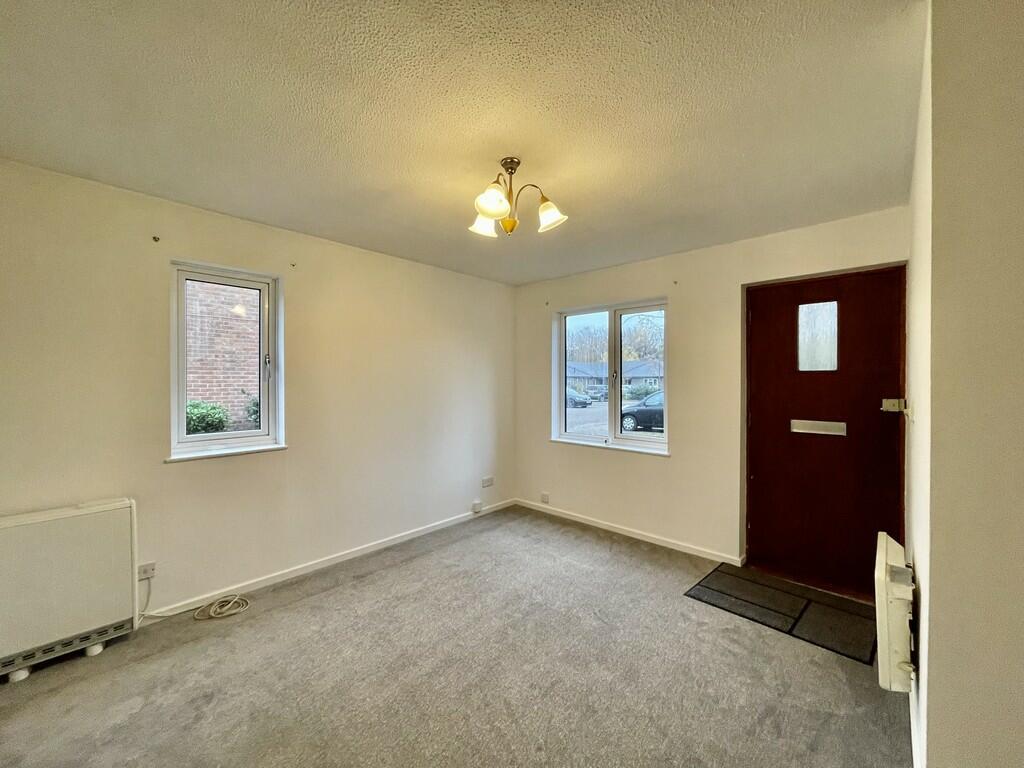 Living Area (2)