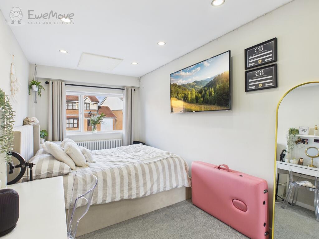 CAM05065G0-PR0015-STILL016