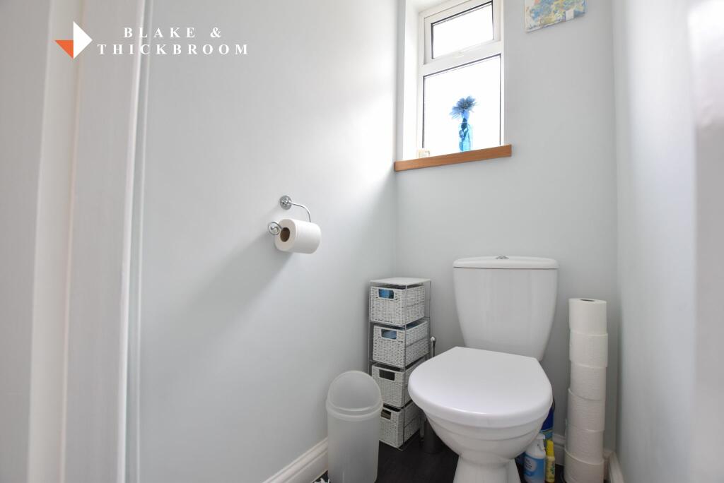 SEPARATE WC