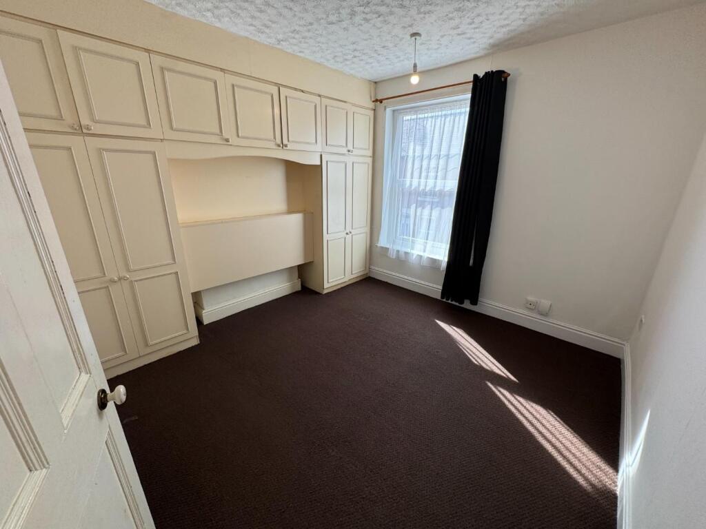Bedroom 1.JPG