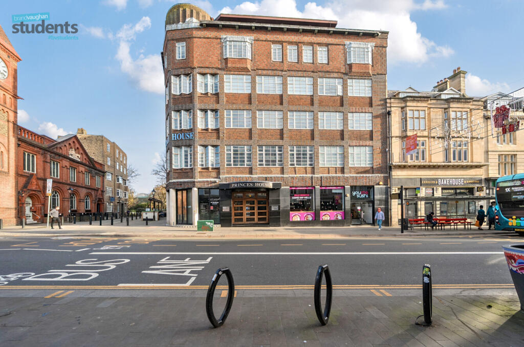 7d7757b3-366d-414...