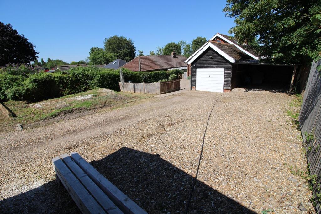 Garage &amp; Carport