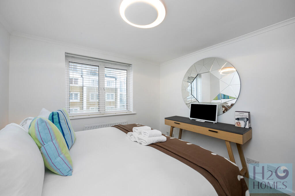 Neptune Court, 21...