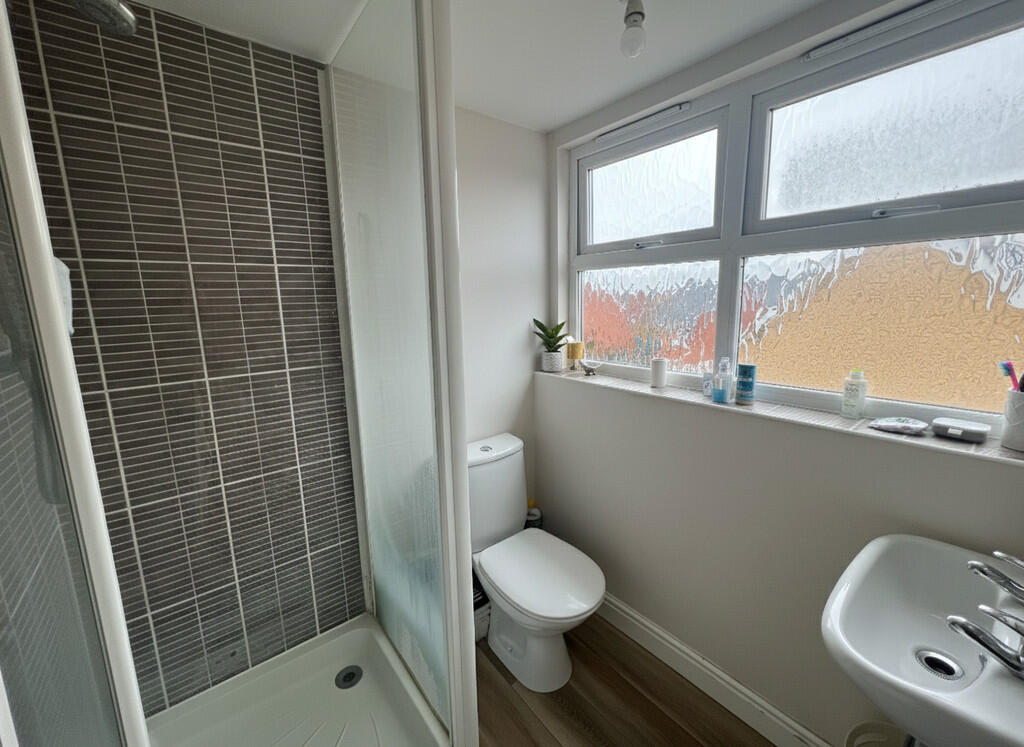 f4cb9da9-26e4-44d...