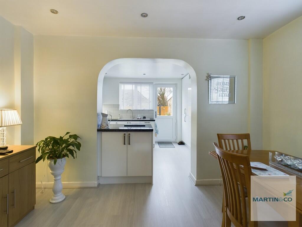 CAM03663G0-PR0107...